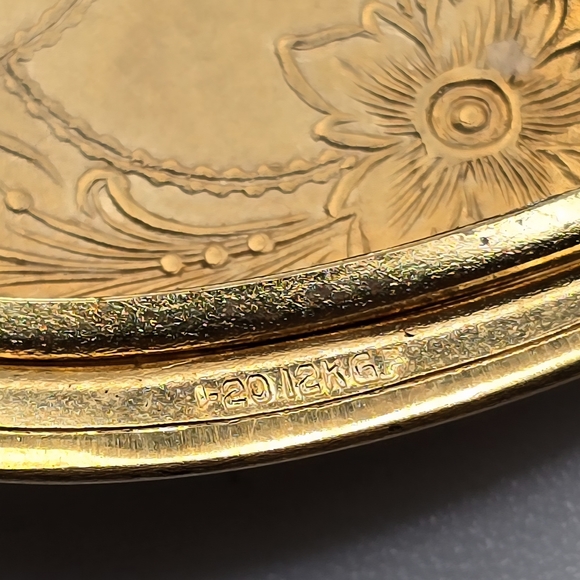 Gold Filled Heart Locket Pendant Necklace - Picture 3 of 10